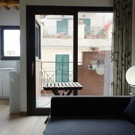 Stylish Penthouse With Terrace In Trastevere