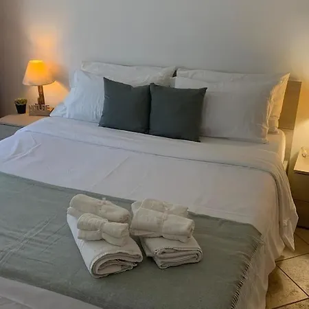Roux Apartment