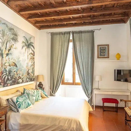 Antuela Pantheon Apartment