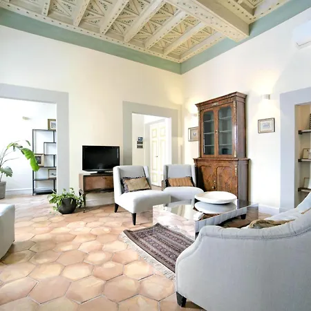 Trevi Luxury Apartment
