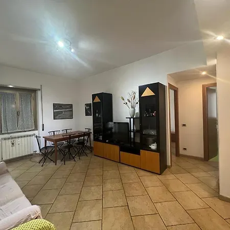 Nathan House, Malatesta