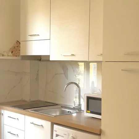 Cozy Apartment In Rome