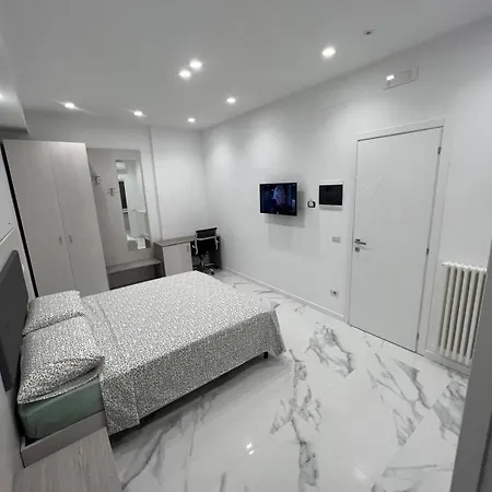 Alba White Hotel