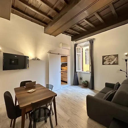 Pietro'S Central Apartament