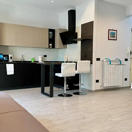 Contemporary Comfort Stylish Modern Apartment