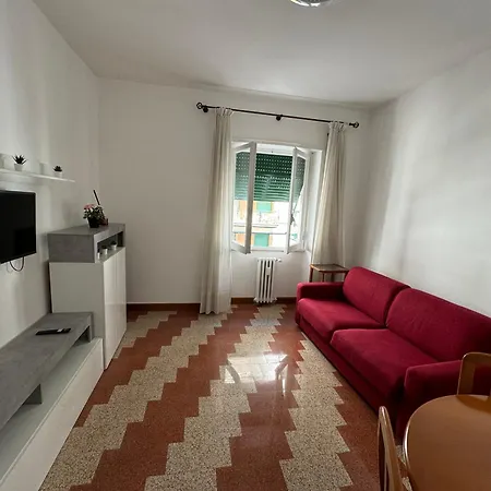 Silihome, Trastevere, Piazza Della Radio