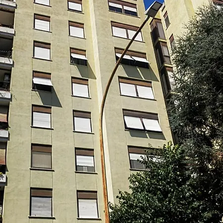 Renzi Guest House