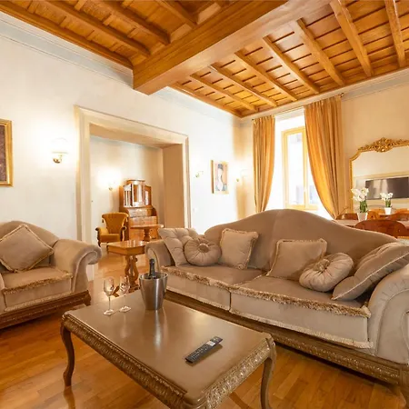 Pantheon Suites In Rome