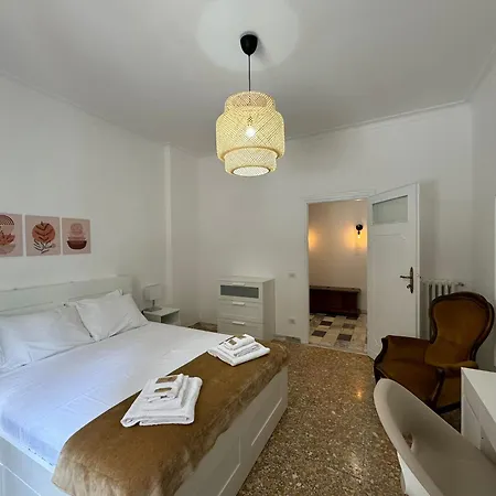 Spacious Roman Apartment Chez Max