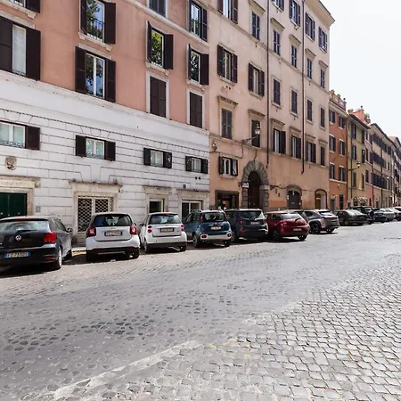 Pantheon Luxe Harmony Apartment
