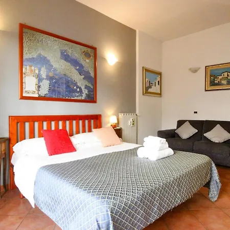 Holiday Flat In Central Location In Rome