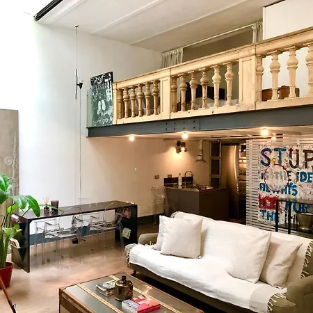 Stylish Duplex Apartment With Private Terrace