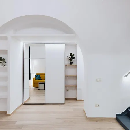 Modern Loft In Central Rome