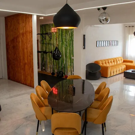 Funny House By M Apartment