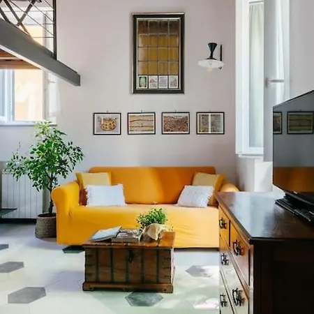 Charming Restored Loft In The Heart Of Trastevere
