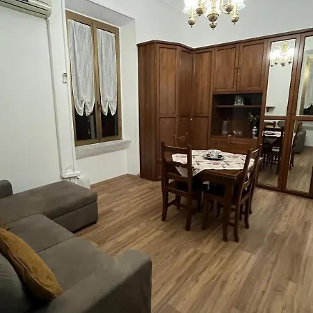 La Casa Di Rosy Apartment