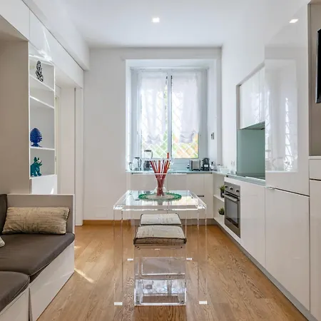 Peaceful Retreat In Central Rome