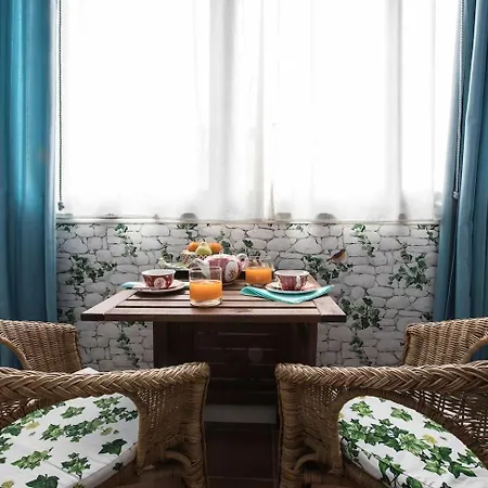 Crispi Deluxe 2 Bedroom