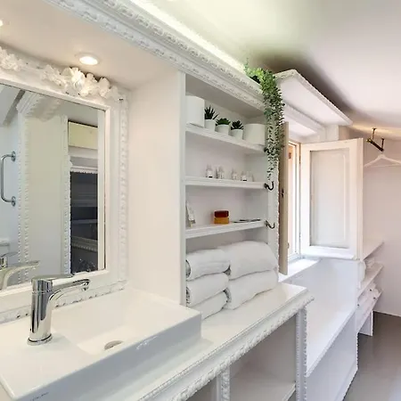 Condotti Rome Apartment