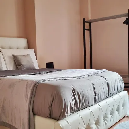 Casa Lenu Roma Apartment