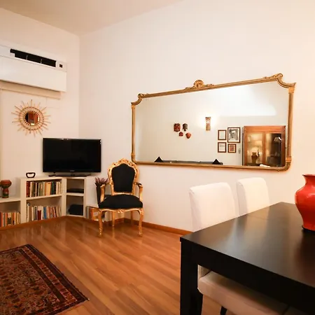Tiziano Apartment By Ghor