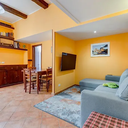 Casa Garbha Apartment