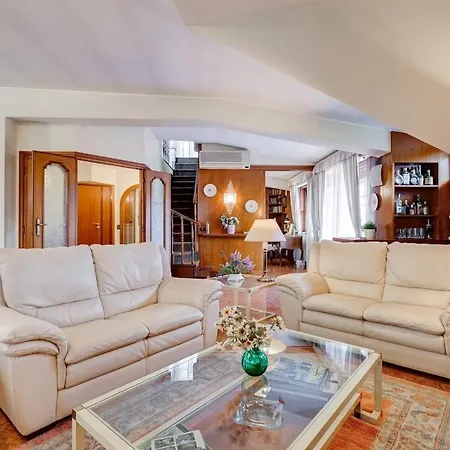 דירות The Elegant Penthouse - Ampio Attico Con Posto Auto