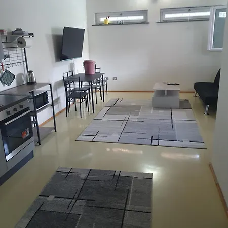 Frank 48 Apartment