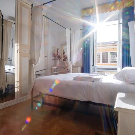 Elegantis Valentina Apartment - 1 Minute Walk To Vatican Museums