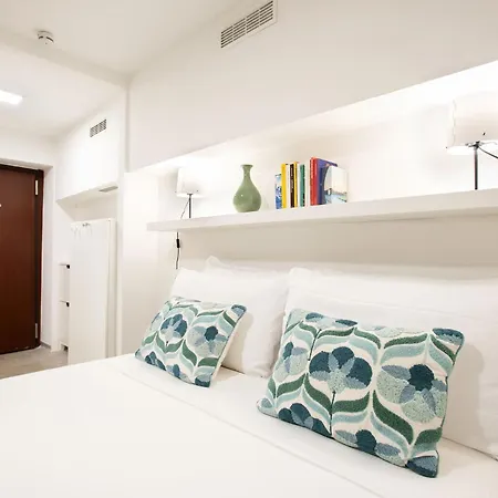Comfortable Pied-A-Terre In The Center Of Rome