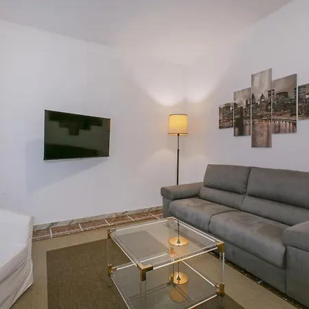 Modern Apartment 5 Minutes From Ponte Milvio