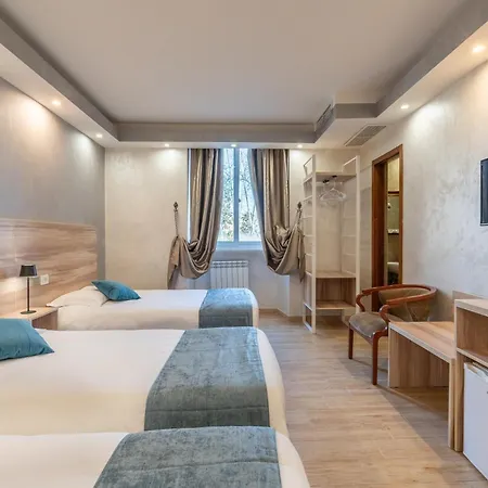 Leone D'Oro Guesthouse - Close To Piazza Vittorio