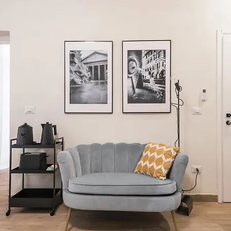 C2 Top Class Apartment, 2 Camere Da Letto Con Giardino In Zona Via Veneto Distante 15 Minuti A Piedi Da Fontana Di Trevi