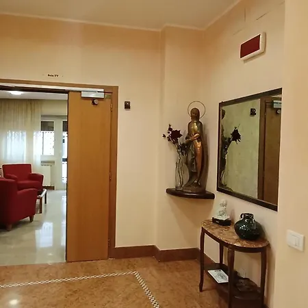Hotel Casa Per Ferie Mater Ecclesiae Delle Suore Teatine