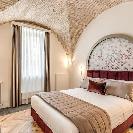 Palazzo Ottavia - La Maison D'Art Collection