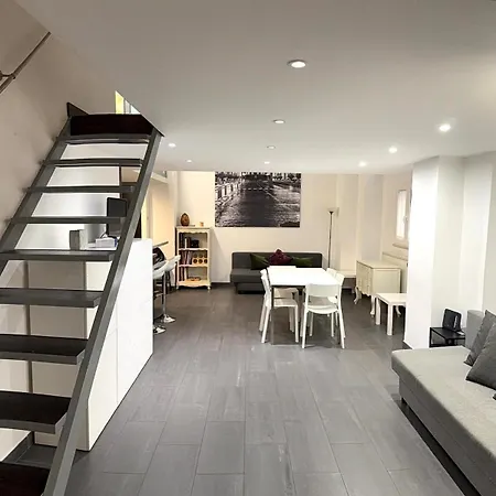 Loft In Old Town Near Termini Station And University