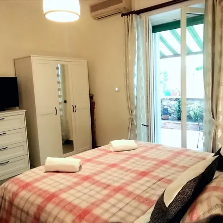 Gianicolense Holiday Suite-Apartment