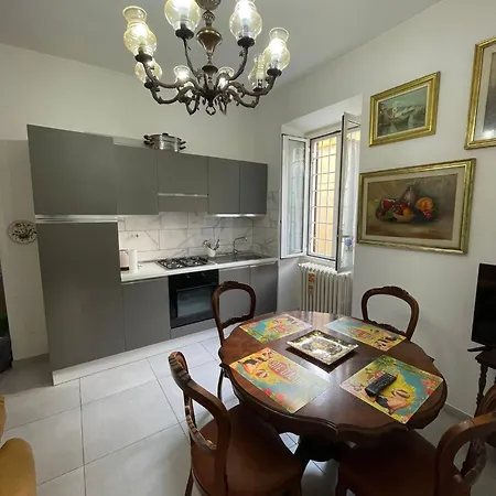 Rachel House Apartment