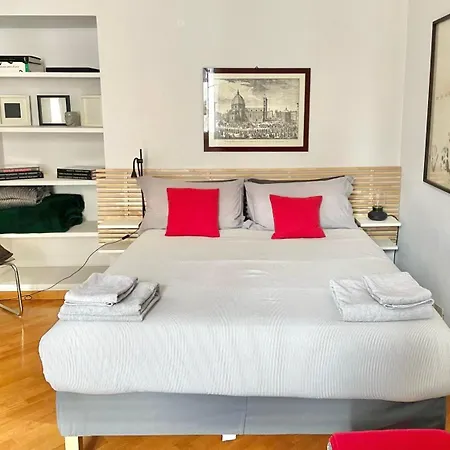Two Bedrooms Spanish Steps Apartment