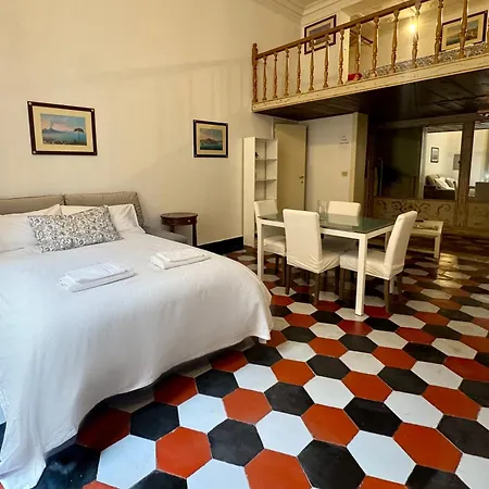 Lovely Piazza Navona Apartment
