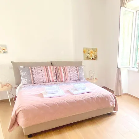 Carol House Piazza Bologna Apartment