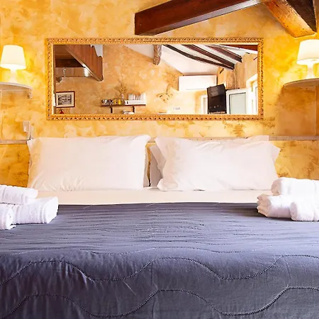 Vatican Gold Loft