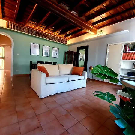 Laterano Home