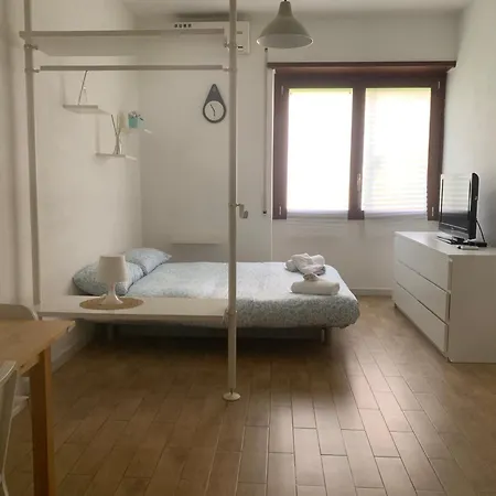 Cozy Piramide Rooms