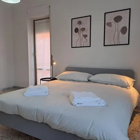 Torre Spaccata Apartment For 6 With Parking
