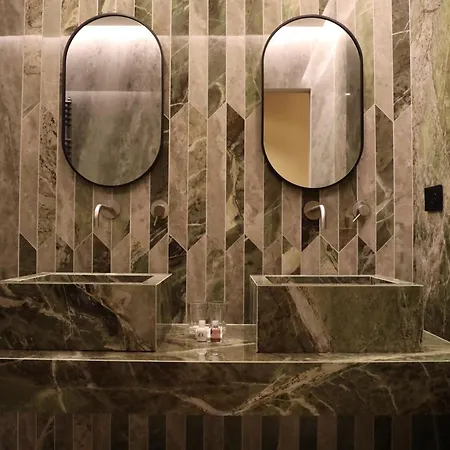 Hotel The Romex