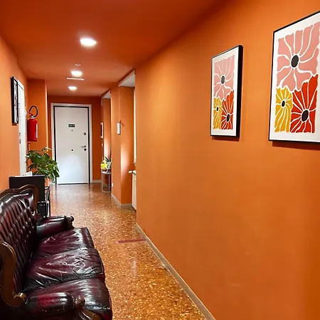 Bam Bam Tiburtina Guesthouse