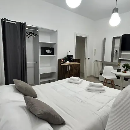 Antony House Apartment