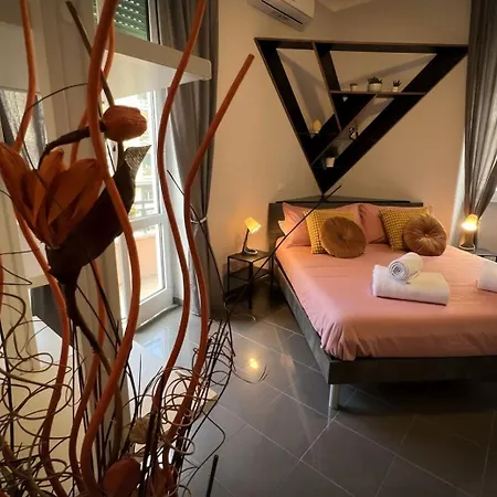 Cloclo House Apartment
