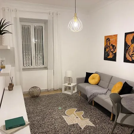 Luxury Apartment In Prati